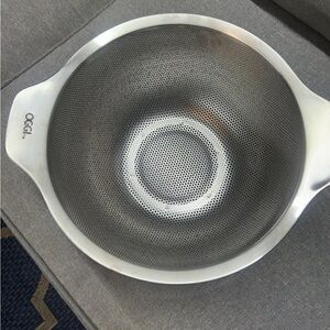 Oggi Stainless Steel Fine Mesh Colander - Silver